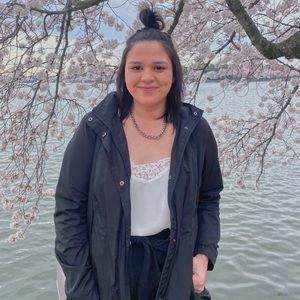 Meet your Posher, Abigail